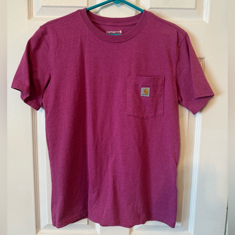 Carhartt Women’s Fuchsia Loose Fit T Shirt. Size Small